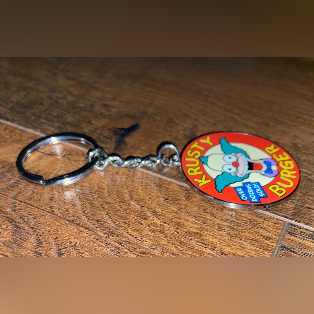 Krusty Burger Keychain - Picture 7 of 10